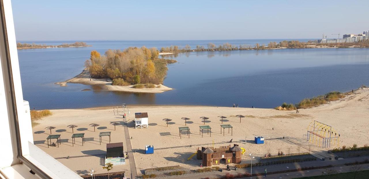 Apartament Near Dnieper Tjerkasy Exteriör bild